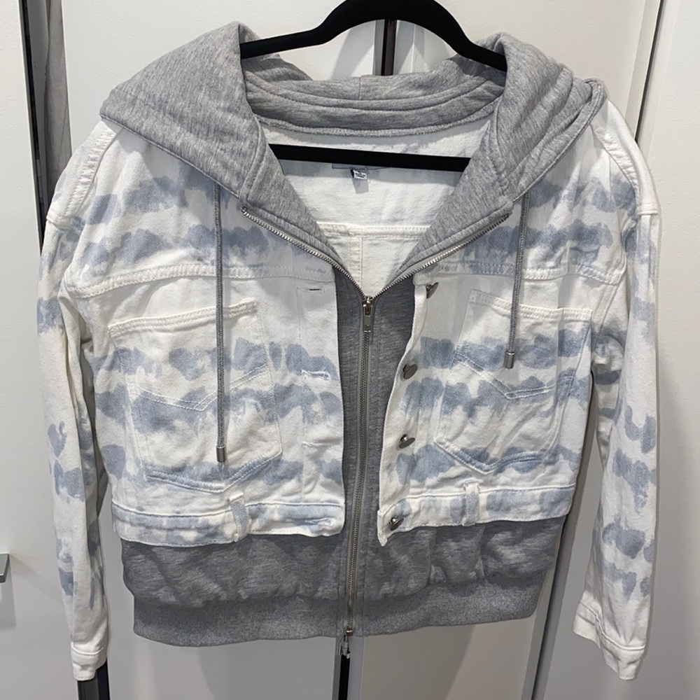 Oversized jean jacket with sweatshirt lining to make it look like another layer